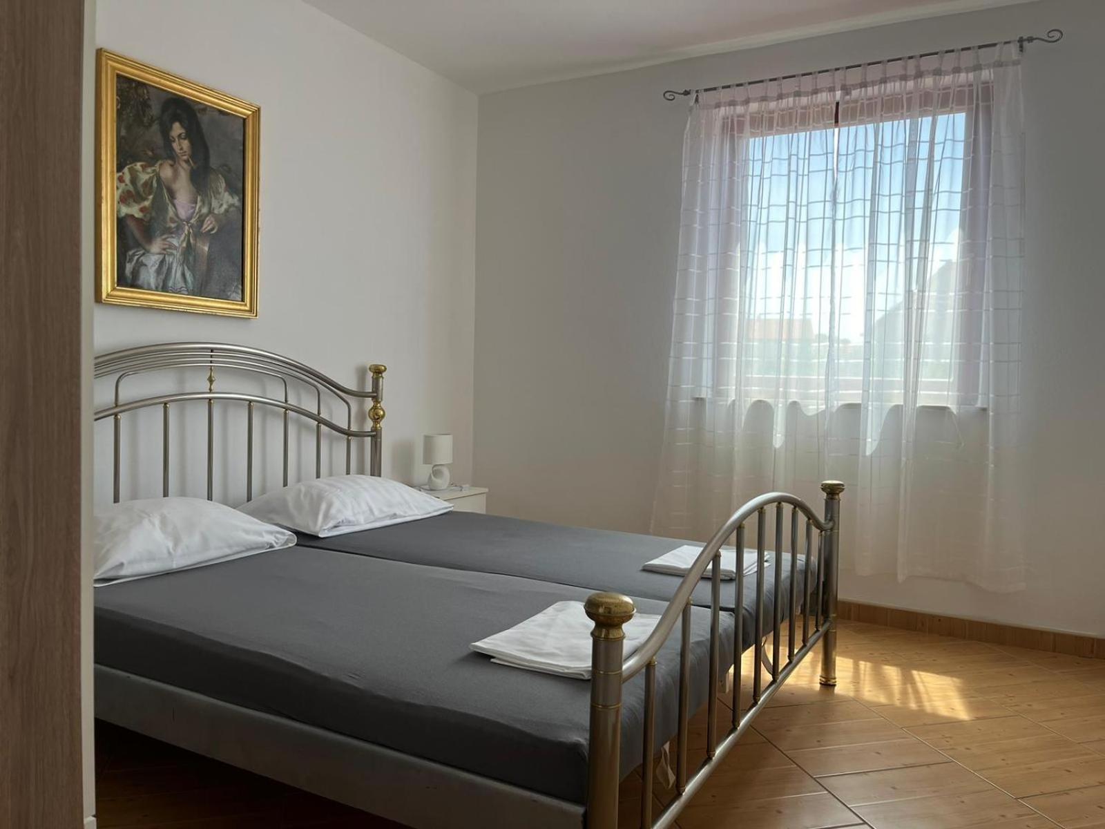 Apartmani Ana Sukošan Екстериор снимка