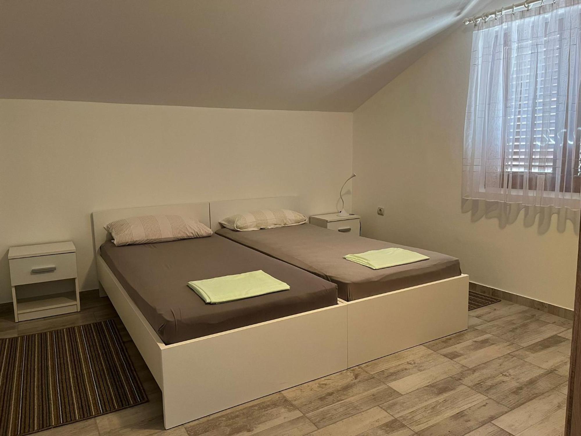 Apartmani Ana Sukošan Екстериор снимка